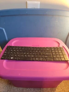 Teclado portátil genuino Toshiba Satellite C855-S serie 15,6" EE. UU. V000271010 - Imagen 1 de 3