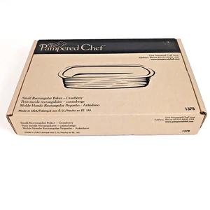 NEU BOX Pampered Chef kleine rechteckige Backpfanne 1378 Cranberry 1 Quart 6 x 9 - Bild 1 von 8