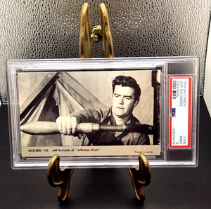1959 NU CARD WESTERNS #105 JEFF RICHARDS Rara PSA 9 MINT (POP 1)-Solo 1 PSA 10 - Foto 1 di 3