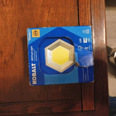 Kobalt LED💡Puck Light 1.5V 500-Lumen Battery-Power Portable Magnetic Work Light - Image 1 of 3