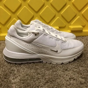 Nike Air Max Pulse, Triple White/White Summit/White, DR0453-101, Größe 8,5 Herren - Bild 1 von 8