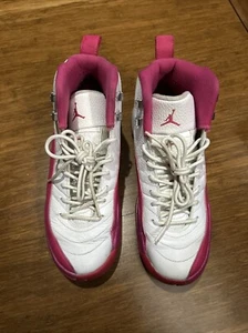 Nike Air Jordan 12 Retro Jugend Größe 6Y Vivid Pink Weiß Schuhe 510815-109 LESEN - Bild 1 von 8