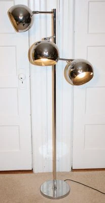 Vintage KOCH & LOWY Tall Modern 3 Ball Floor Lamp. Chrome Orb OMI Light - Image 1 of 4