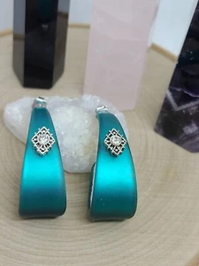 Women's Fancy Green Earrings By Avon - Picture 1 of 4