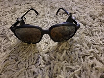 GAFAS DE SOL ESQUÍ ALPINO VINTAGE con ESCUDOS LATERALES DE CUERO NEGRO Punk Rock Foto 1 de 4