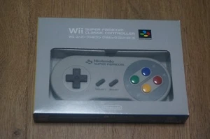 New RARE Official Wii/SNES Classic Controller Super Famicom Club Nintendo Retro - Picture 1 of 5