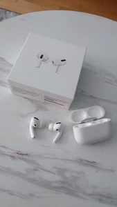 Apple AirPods Pro 1. Gen. A2190 mit Ladecase - Zdjęcie 1 z 8
