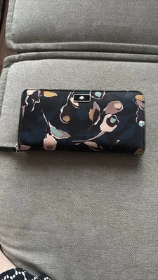 Cartera para mujer Kate Spade New York Foto 1 de 3