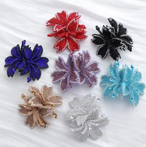 2pieces Colored Rhinestone Shiny Six Leaf Flower Decoration Clothing Accessories - Picture 1 of 11