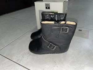 NIB Frye Engineer Infant Bootie in Black - Size 4 - Box damaged on the bottom - Picture 1 of 4