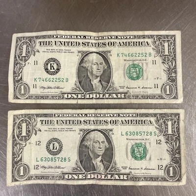 TWO 1999 $1 One Dollar Bill Federal Reserve Notes  Vintage Rare 25 years old - Image 1 of 4