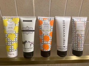 Beekman 3,4 Unzen Neue fabrikversiegelte Handcremes sortierte Düfte. Geringer Versand - Bild 1 von 1