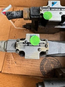 Daikin KSO-G02-20P-10-N Solenoid Controlled Valve KS0-G02-2BP-10-N - Picture 1 of 1