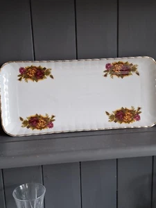 Bandeja de porcelana fina vintage para servir sándwiches floral tono dorado country rosa rectangular - Imagen 1 de 6
