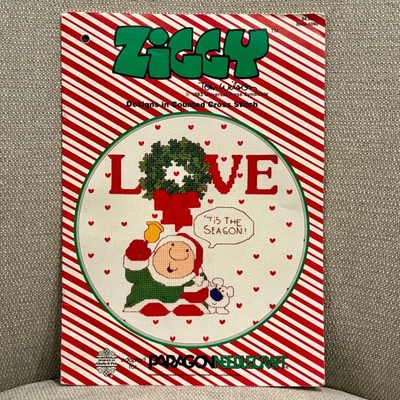 Vintage Ziggy Classic Christmas Cross Stitch Pattern Booklet Paragon Tom Wilson - Image 1 of 4