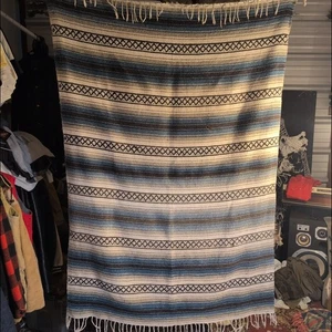 Vibrant 50x72 Serape Woven Blanket - Unique Design with Minor Flaw - Picture 1 of 4