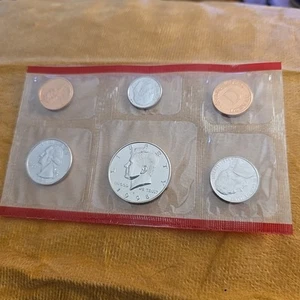 1998 Uncirculated Coin Set U.S Mint Original Government Packaging OGP - Picture 1 of 8