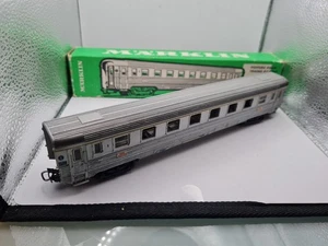 Märklin Spur H0 1:87 #4050 Personenwagen SNCF stark bespielter Zustand  - Bild 1 von 18