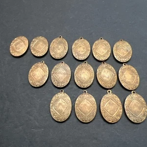 Ciondolo in rame vintage set di 15 gioielli ornati tenuta - Foto 1 di 6