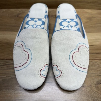 Zapatillas COACH Y2K de gamuza ósea casa para mujer 9 cosidas en el corazón Zoey Foto 1 de 4