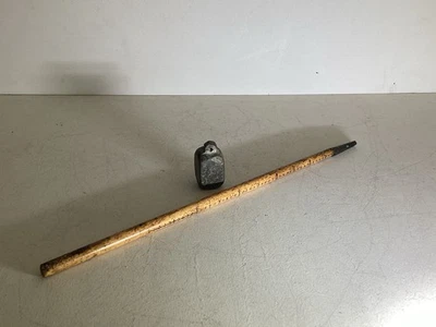 indochine: Éléments d’ancienne Balance Dites à Opium: Poids (étain) Fléau (os ) - Photo 1/4