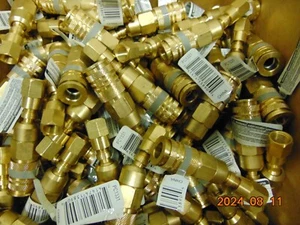 (1) Senco PC-1330 1/4"x1/4" FPT UNIVERSAL Brass Swivel Coupler QUICK CONNECT - Picture 1 of 1