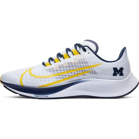 Nike Men’s 18 White Michigan Wolverines Pegasus 37 Running Shoes CZ5384-100 Cover