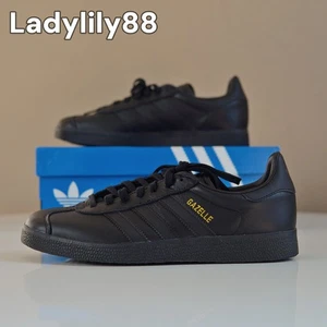 NWT Adidas BB5497 Gazelle Originals Mens Triple Black Synthetic Leather Sneaker - Picture 1 of 13