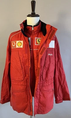 Зимняя командная куртка/жилет Fila Ferrari Scuderia 2002 F1 M (эра Михаэля Шумахера) - Изображение 1 из 4