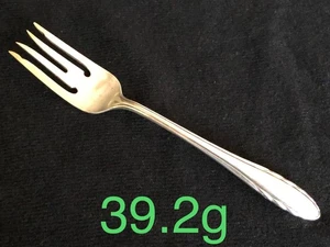 Tenedor de ensalada Gorham Lyric 1940 de plata de ley 39,2 g sin monogramas - Imagen 1 de 6