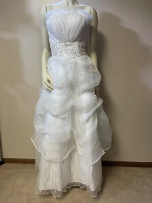 Vestido de Boda Formal Vestido Largo Talla XS NUEVO SIN ETIQUETAS Blanco Capas Tul Plisado Corsé Foto 1 de 4