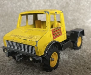 BRITAINS AUTOWAY 1:32 MERCEDES BENZ UNIMOG TIPPER TRUCK Well Used 1975 - Picture 1 of 13