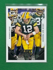 2015 Panini Score Football Green Jersey Variation SP #312 Aaron Rodgers - Picture 1 of 2