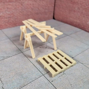 Set oggetti di scena modello Sawhorse scala 1/18 negozio garage diorama accessorio casa delle bambole - Foto 1 di 5