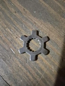 2007 Polaris Outlaw 90 Primary Clutch Claw Washer 0453609 - Bild 1 von 2