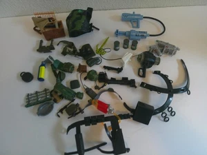 38 teiliges Konvolut GI Joe Zubehör - Bild 1 von 4