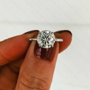 14K Weißgold Beschichtet 2,05 tcw Rundschliff Moissanit Verlobungsring - Bild 1 von 5