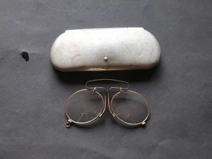 Alte antike Kneifer Brille mit Etui aus der Zeit des 19 Jh. - Bild 1 von 5