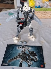 LEGO Bionicle Phantoka 8685 Kopaka + 2 Balls + Instructions