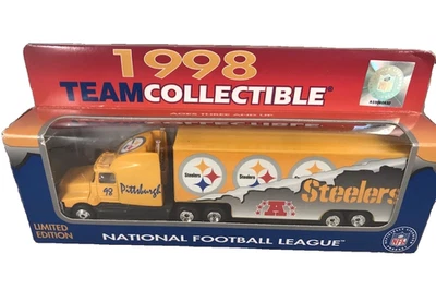 Camión de fósforos fundido a presión coleccionable del equipo de la NFL Pittsburgh Steelers 1998 rosa blanca Foto 1 de 4