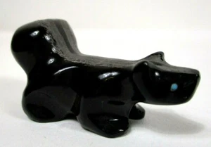 Zuni Pueblo Stinktier Fetisch von Garrick Acque SIGNIERT Tail Down TOP  - Bild 1 von 7