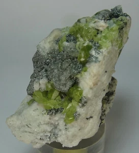 100 CARATS NATURAL TITANITE GREEN SPHENE MINERAL FROM PAKISTAN, (K-41) - Picture 1 of 11
