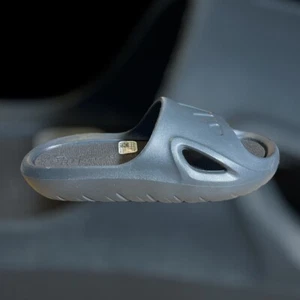 New Adidas Mens ADICANE SLIDES HQ9915 BLACK US M 6 W 7 - Picture 1 of 1