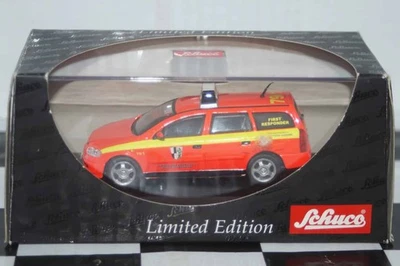 Schuco Opel / Vauxhall Astra Estate First Responder 04377 escala 1:43 Foto 1 de 4