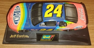 Jeff Gordon 1995 DuPont Rainbow Nascar 1/24 diecast negro con soporte  Foto 1 de 4