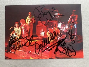 Tarjeta de autógrafo firmada en persona THE HOLLIES completa 10x15 autógrafo - Imagen 1 de 2