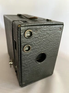 1910s KODAK NO 2A BROWNIE MODEL B CAMERA - GOOD CONDITION! - Picture 1 of 11
