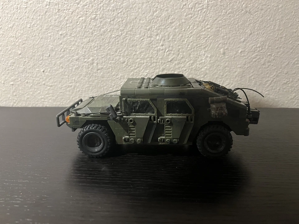 Mega Bloks Call of Duty Armored Vehicle Charge Construction Set - Multicolor... - Image 1 of 4