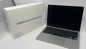 Apple MacBook Air 13" 2020 Silver M1 Chip 7-Core GPU 8-Core CPU 8GB/512GB - Afbeelding 1 van 5