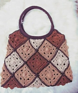 Damentasche gehäkelt Granny Squares braun hellbraun Ringgriffe Handtasche Geldbeutel - Bild 1 von 4